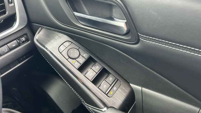 Nissan Qashqai 1.3 DiG-T MH N-Connecta 5dr Petrol Hatchback